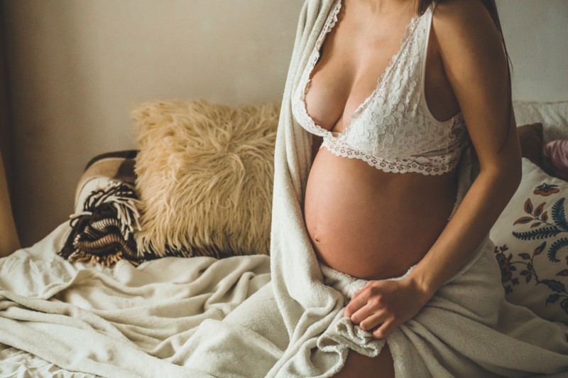 biustonosze ciążowe znanych marek